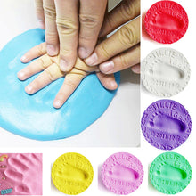 Load image into Gallery viewer, Baby Voetafdruk Ultra Licht Stereo Baby Care Lucht Drogen Zachte Klei Baby Hand Voet Opdruk Kit Casting Diy Speelgoed Poot print Pad 30G
